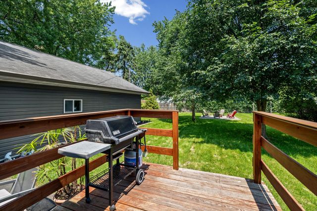 2185 Pinewood Drive, Mounds View, MN 55112
