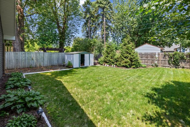 2185 Pinewood Drive, Mounds View, MN 55112
