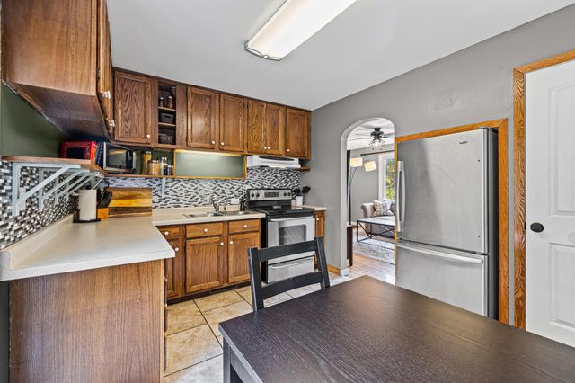 2185 Pinewood Drive, Mounds View, MN 55112