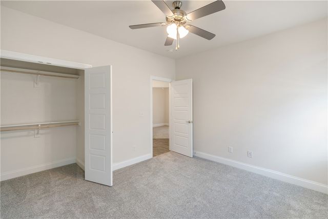 411 Linda Lane, Centerton, AR 72719