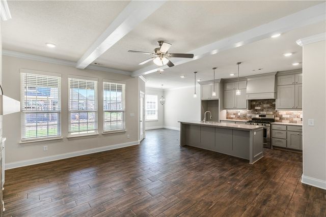 411 Linda Lane, Centerton, AR 72719