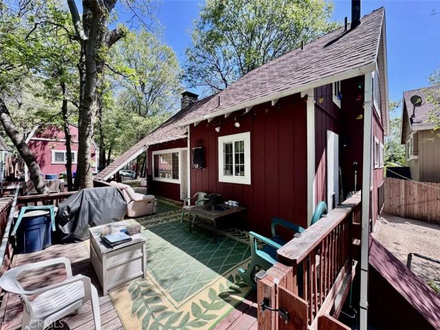 23733 Hillside, Crestline, CA 92325