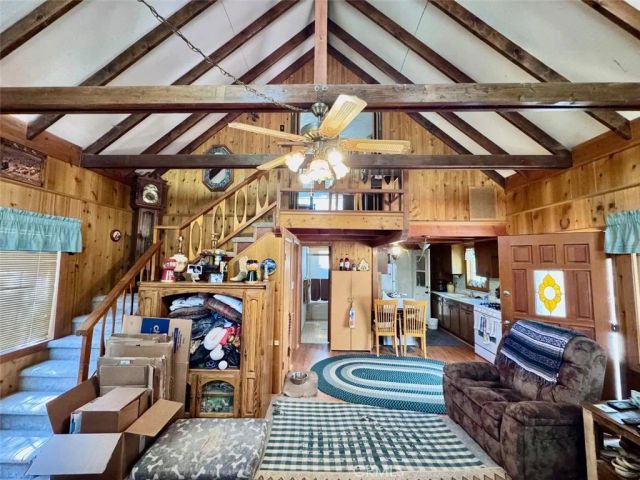 23733 Hillside, Crestline, CA 92325