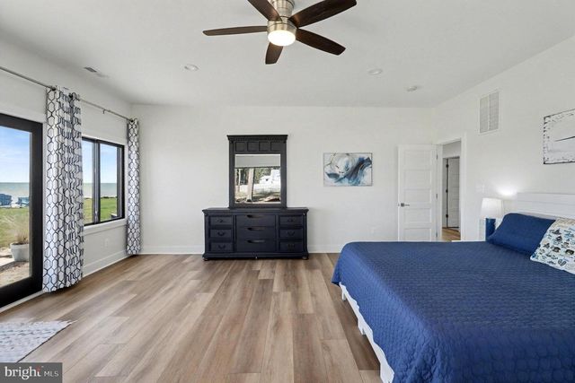 160 SHIPWATCH LN, Reedville, VA 22539