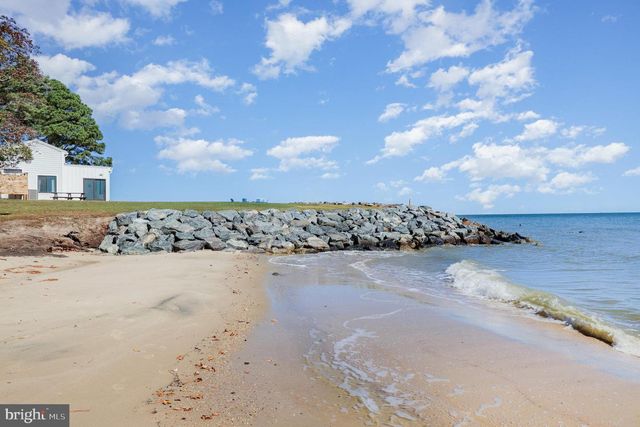 160 SHIPWATCH LN, Reedville, VA 22539