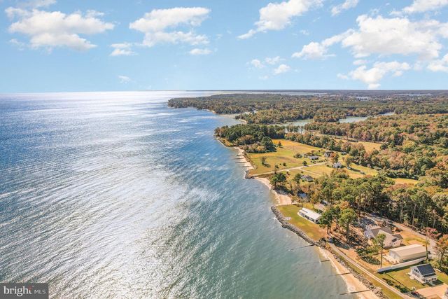 160 SHIPWATCH LN, Reedville, VA 22539