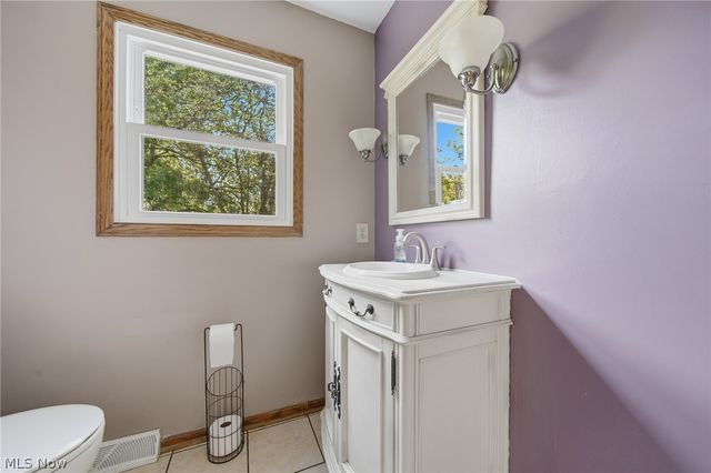 5140 Tanager Avenue NE, Canton, OH 44705