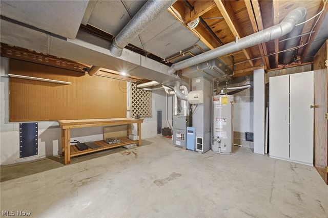 5140 Tanager Avenue NE, Canton, OH 44705