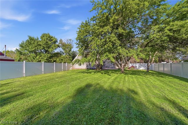 5140 Tanager Avenue NE, Canton, OH 44705