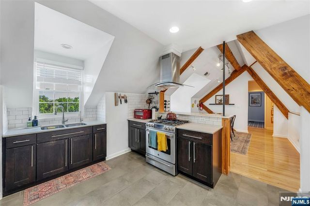 491 Valley Street 15, Orange, NJ 07050