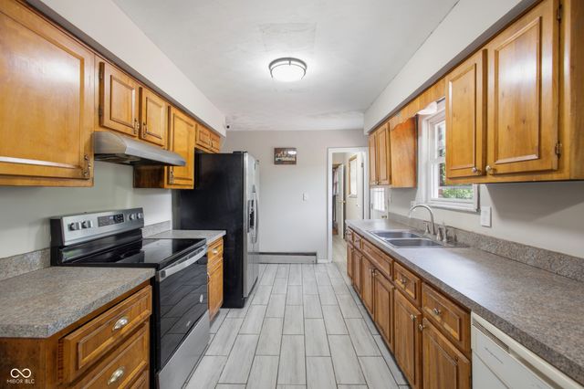 6932 W 10th Street, Indianapolis, IN 46214