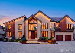 11 Parker Road, Edison, NJ 08820