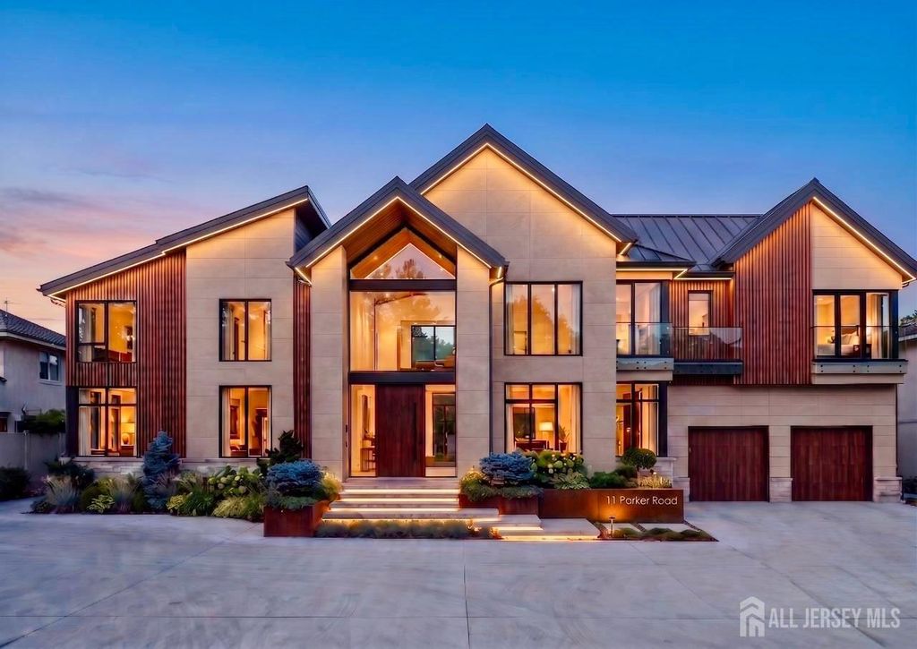 11 Parker Road, Edison, NJ 08820