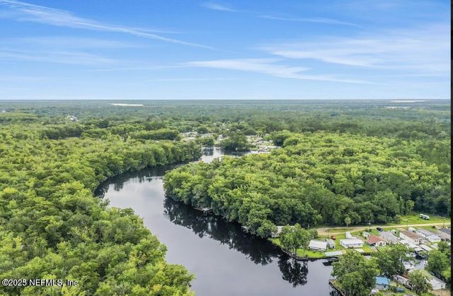 115 WALT Lane, Satsuma, FL 32189