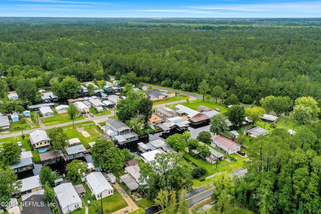 115 WALT Lane, Satsuma, FL 32189