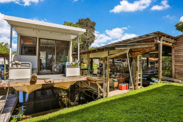 115 WALT Lane, Satsuma, FL 32189