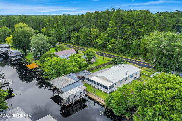 115 WALT Lane, Satsuma, FL 32189