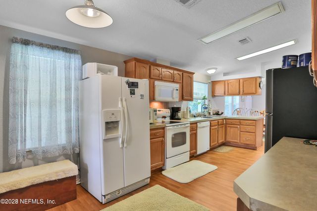 115 WALT Lane, Satsuma, FL 32189