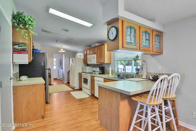 115 WALT Lane, Satsuma, FL 32189