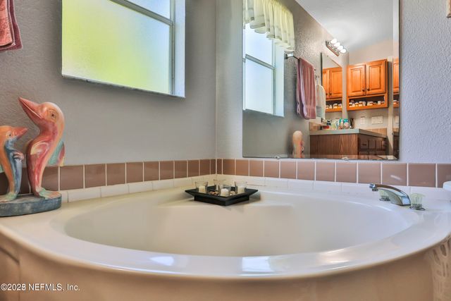 115 WALT Lane, Satsuma, FL 32189