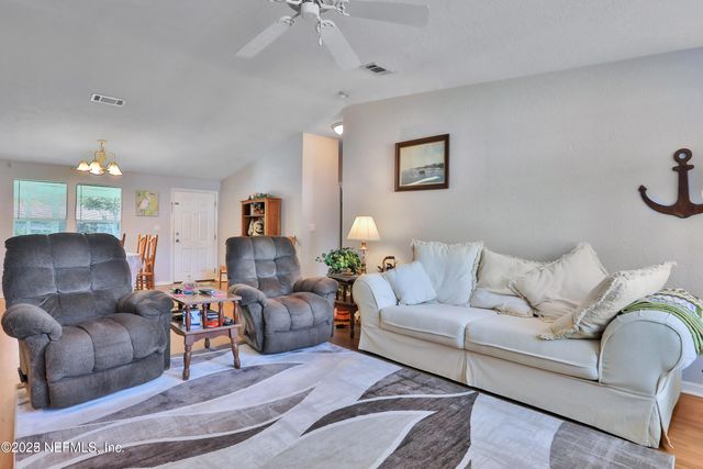 115 WALT Lane, Satsuma, FL 32189