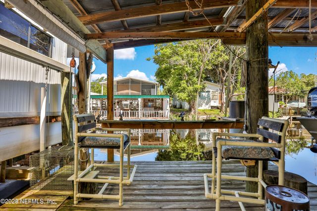 115 WALT Lane, Satsuma, FL 32189