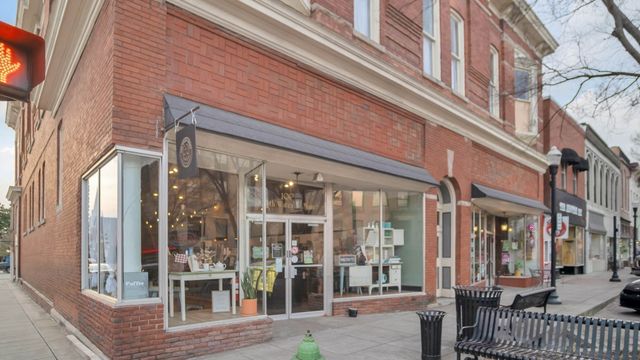 2233 Holmesburg Pvt Circle, Gallatin, TN 37066