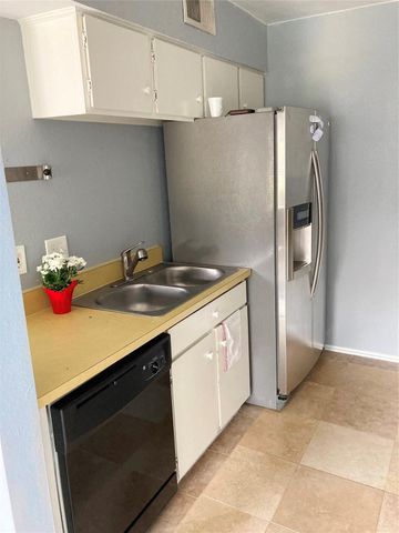 12009 Greenwood Forest Drive, Houston, TX 77066