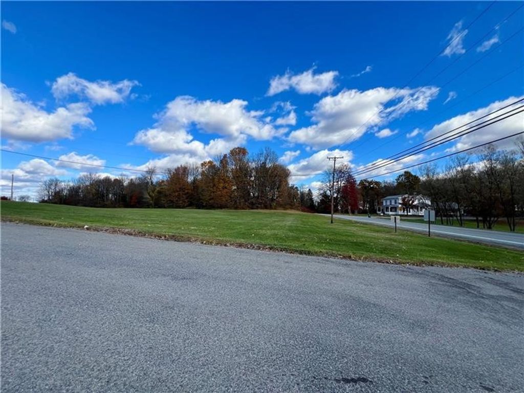 Image 1 of property listing at 0 Mount Jackson Rd, North Beaver Twp, PA 16102