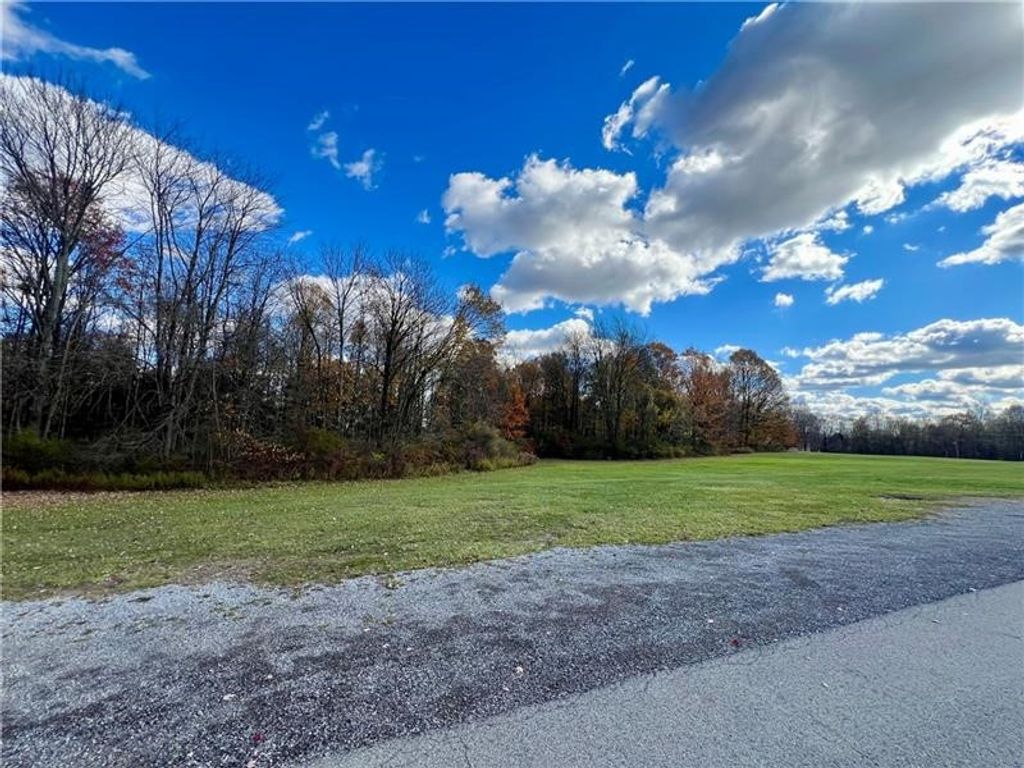 Image 2 of property listing at 0 Mount Jackson Rd, North Beaver Twp, PA 16102