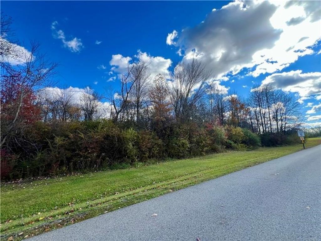 Image 8 of property listing at 0 Mount Jackson Rd, North Beaver Twp, PA 16102