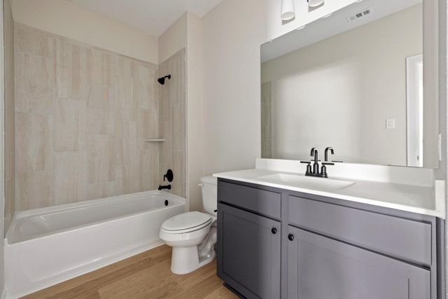 14004 Starboard Reach Drive, Texas City, TX 77510