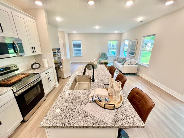 13294 Cedar Road NE, Thornville, OH 43076
