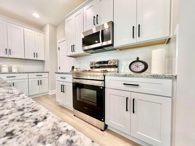 13294 Cedar Road NE, Thornville, OH 43076