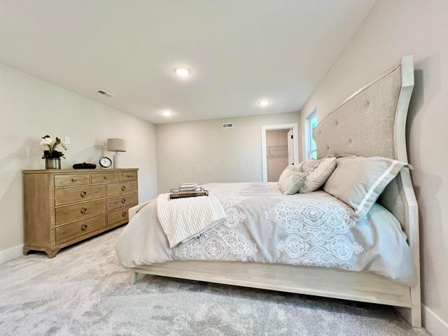 13294 Cedar Road NE, Thornville, OH 43076