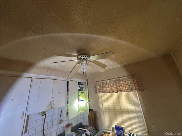 20233 Roselawn Street, Detroit, MI 48221