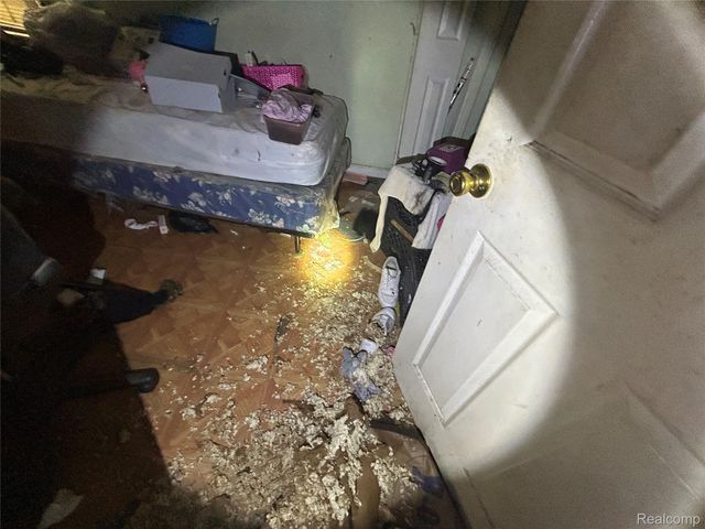 20233 Roselawn Street, Detroit, MI 48221