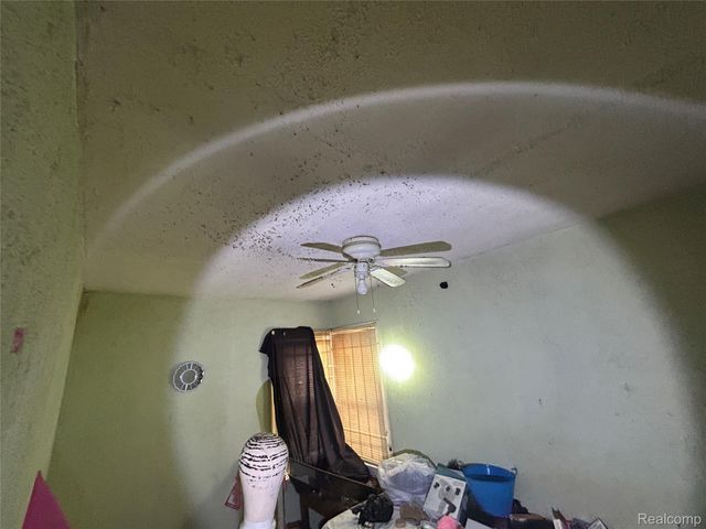 20233 Roselawn Street, Detroit, MI 48221