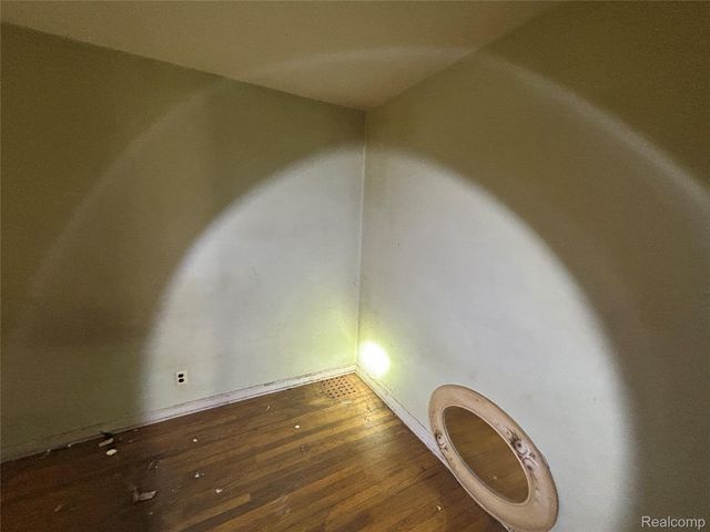 20233 Roselawn Street, Detroit, MI 48221