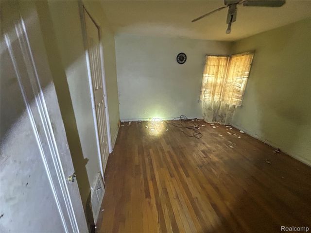 20233 Roselawn Street, Detroit, MI 48221