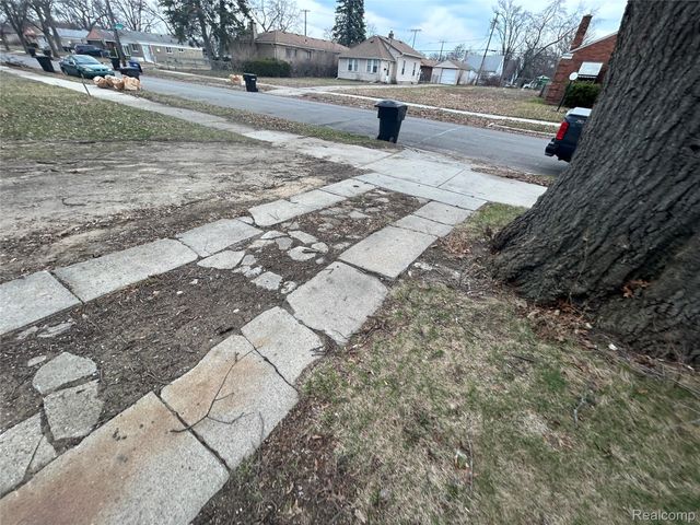 20233 Roselawn Street, Detroit, MI 48221