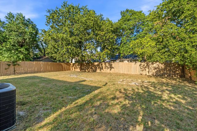 2000 Andover DR, Round Rock, TX 78664