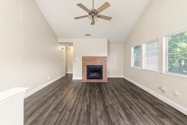 2000 Andover DR, Round Rock, TX 78664