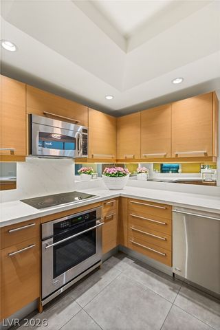 222 Karen Avenue 708, Las Vegas, NV 89109
