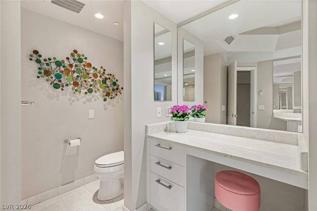 222 Karen Avenue 708, Las Vegas, NV 89109