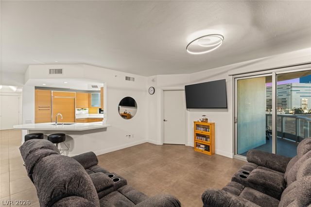 222 Karen Avenue 708, Las Vegas, NV 89109