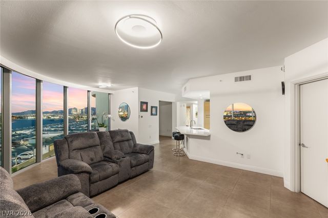 222 Karen Avenue 708, Las Vegas, NV 89109