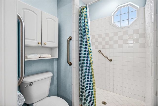 912 S 11th St, Port Aransas, TX 78373