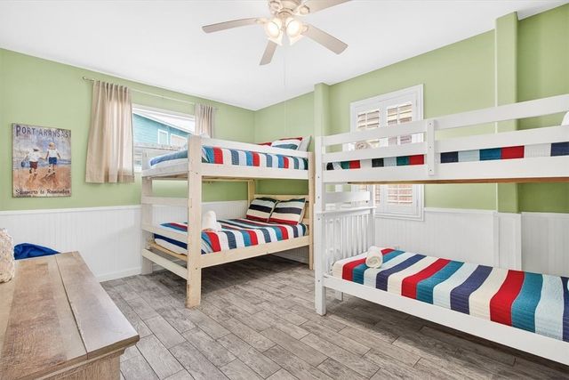 912 S 11th St, Port Aransas, TX 78373