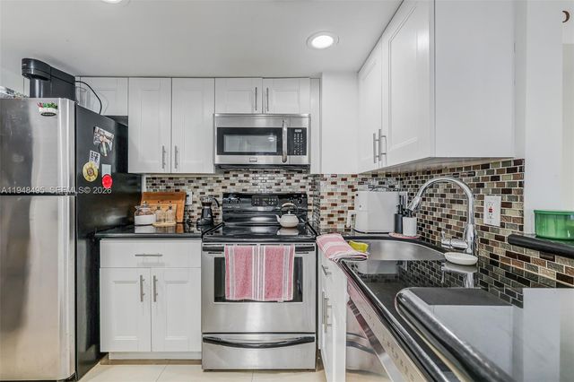 770 Claughton Island Dr 409, Miami, FL 33131